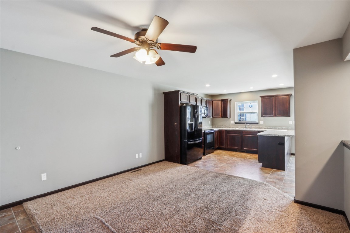 137 Woodstone Lane SW Cedar Rapids IA 52404