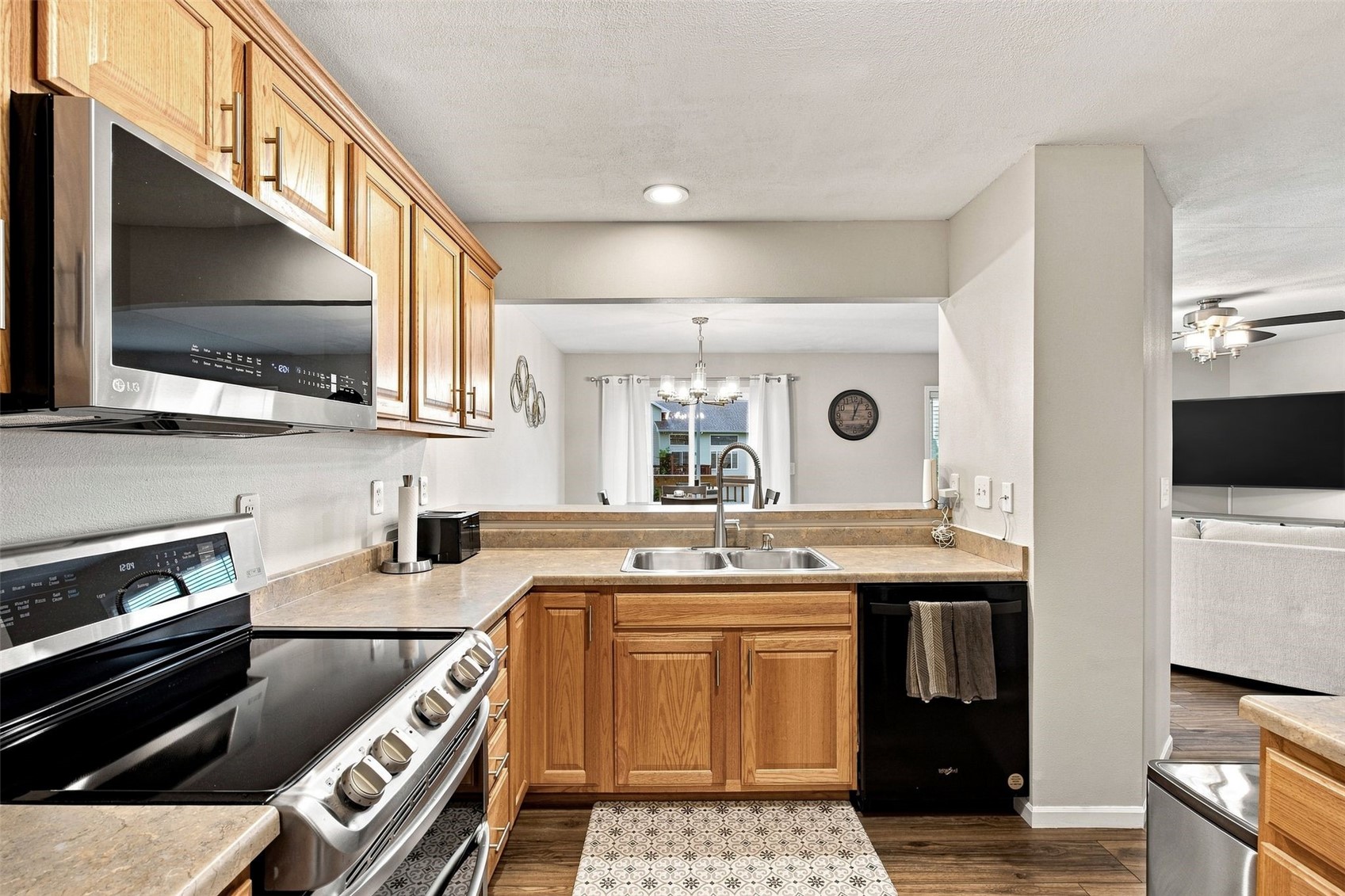 3542 Stoneview Circle Cedar Rapids IA 52404