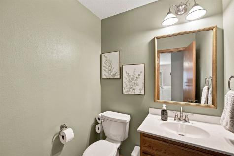3542 Stoneview Circle Cedar Rapids IA 52404