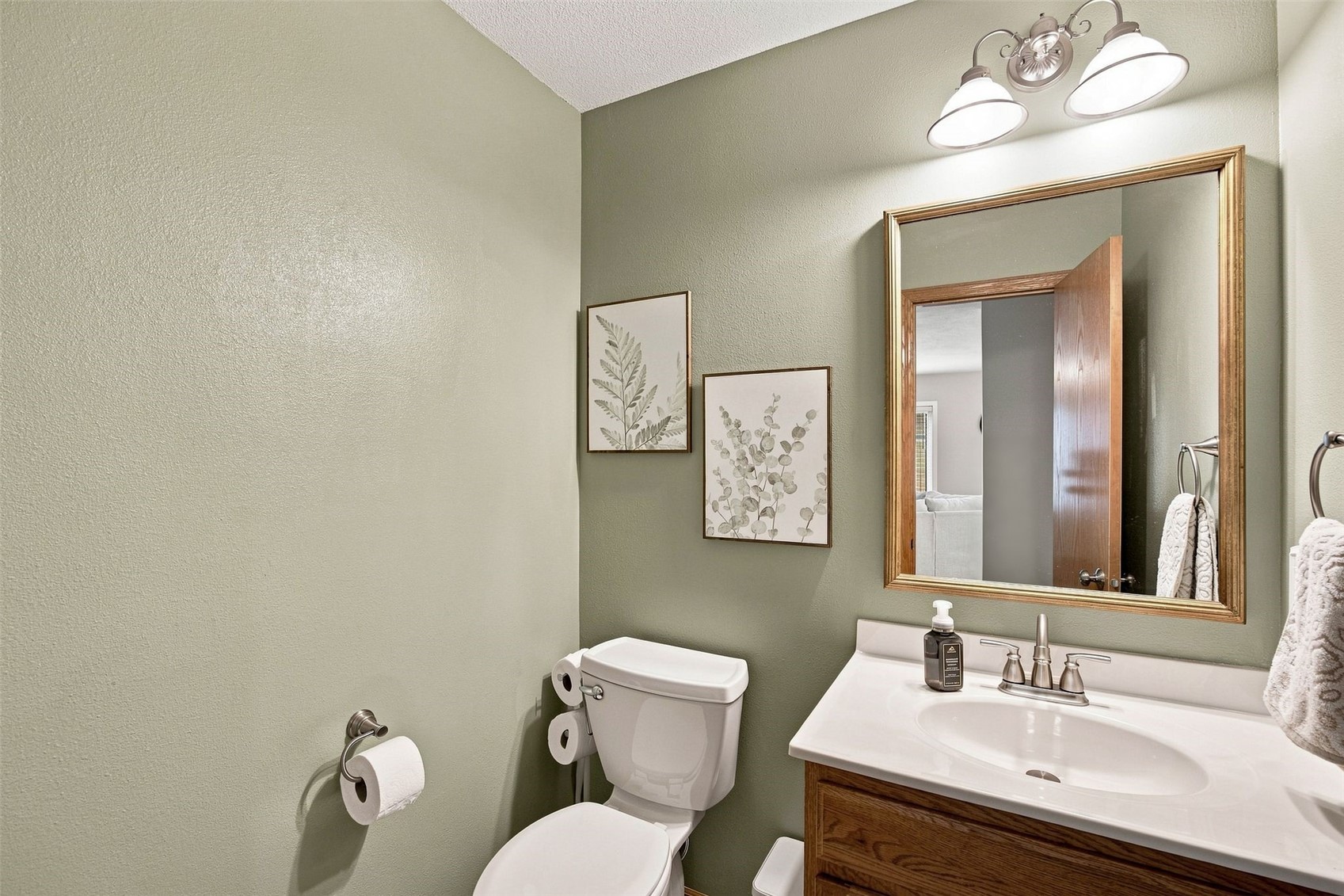 3542 Stoneview Circle Cedar Rapids IA 52404