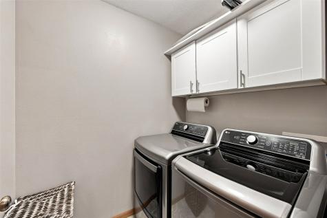 3542 Stoneview Circle Cedar Rapids IA 52404