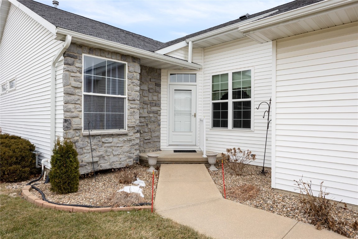 1616 Greens Way Court NE Cedar Rapids IA 52402