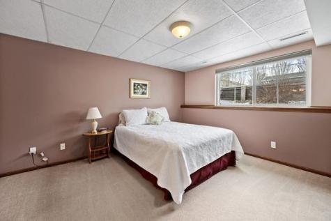 1616 Greens Way Court NE Cedar Rapids IA 52402