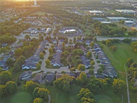 1616 Greens Way Court NE Cedar Rapids IA 52402