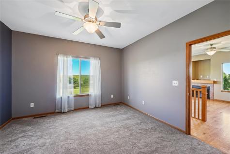 3824 Lakeview Drive SW Cedar Rapids IA 52404