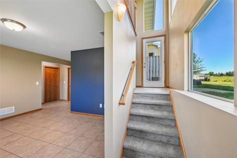 3824 Lakeview Drive SW Cedar Rapids IA 52404