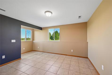 3824 Lakeview Drive SW Cedar Rapids IA 52404