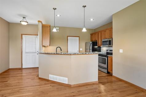 3824 Lakeview Drive SW Cedar Rapids IA 52404