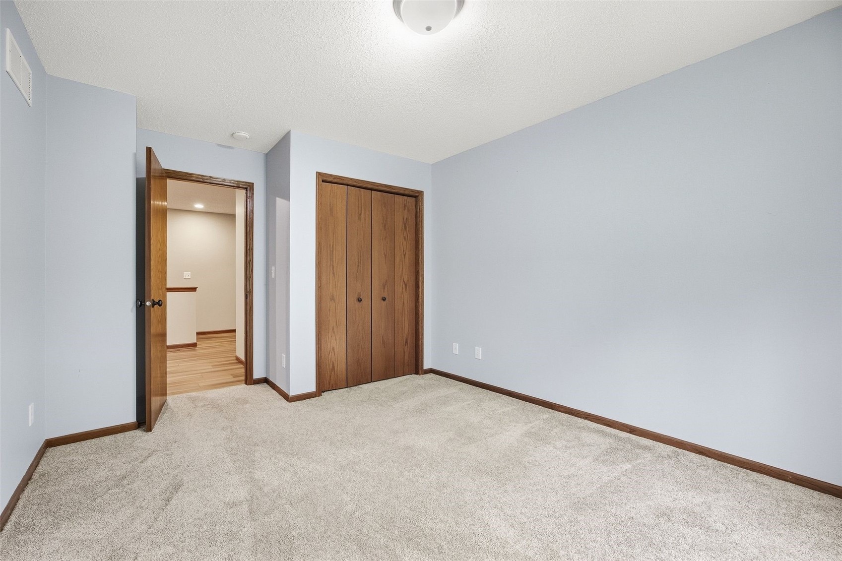 3535 Stoney Point Road SW Cedar Rapids IA 52404