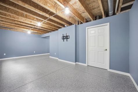 3535 Stoney Point Road SW Cedar Rapids IA 52404