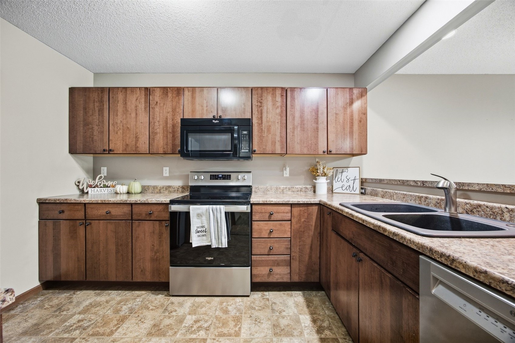 3535 Stoney Point Road SW Cedar Rapids IA 52404