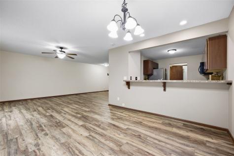 3535 Stoney Point Road SW Cedar Rapids IA 52404