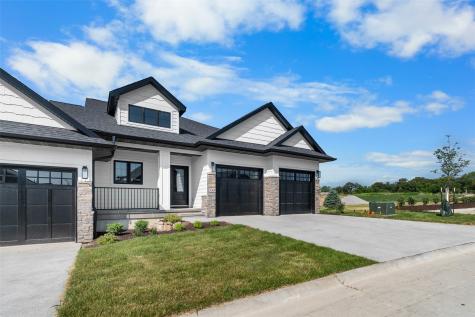 352 Hidden Ridge Drive Coralville IA 52241