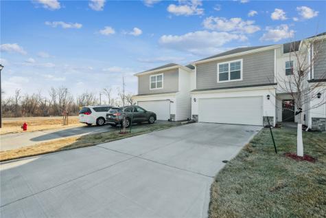 105 Oak Drive Palo IA 52324
