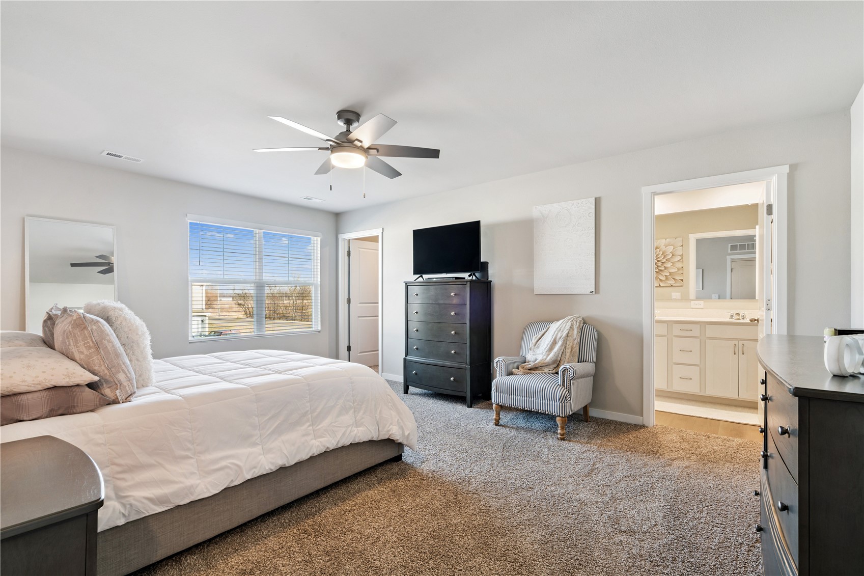105 Oak Drive Palo IA 52324