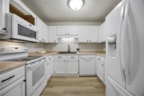 4 South Ridge Court Coralville IA 52241