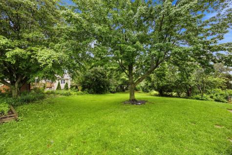 4 South Ridge Court Coralville IA 52241