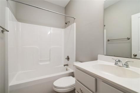 519 Stone Hedge Drive NW Cedar Rapids IA 52405