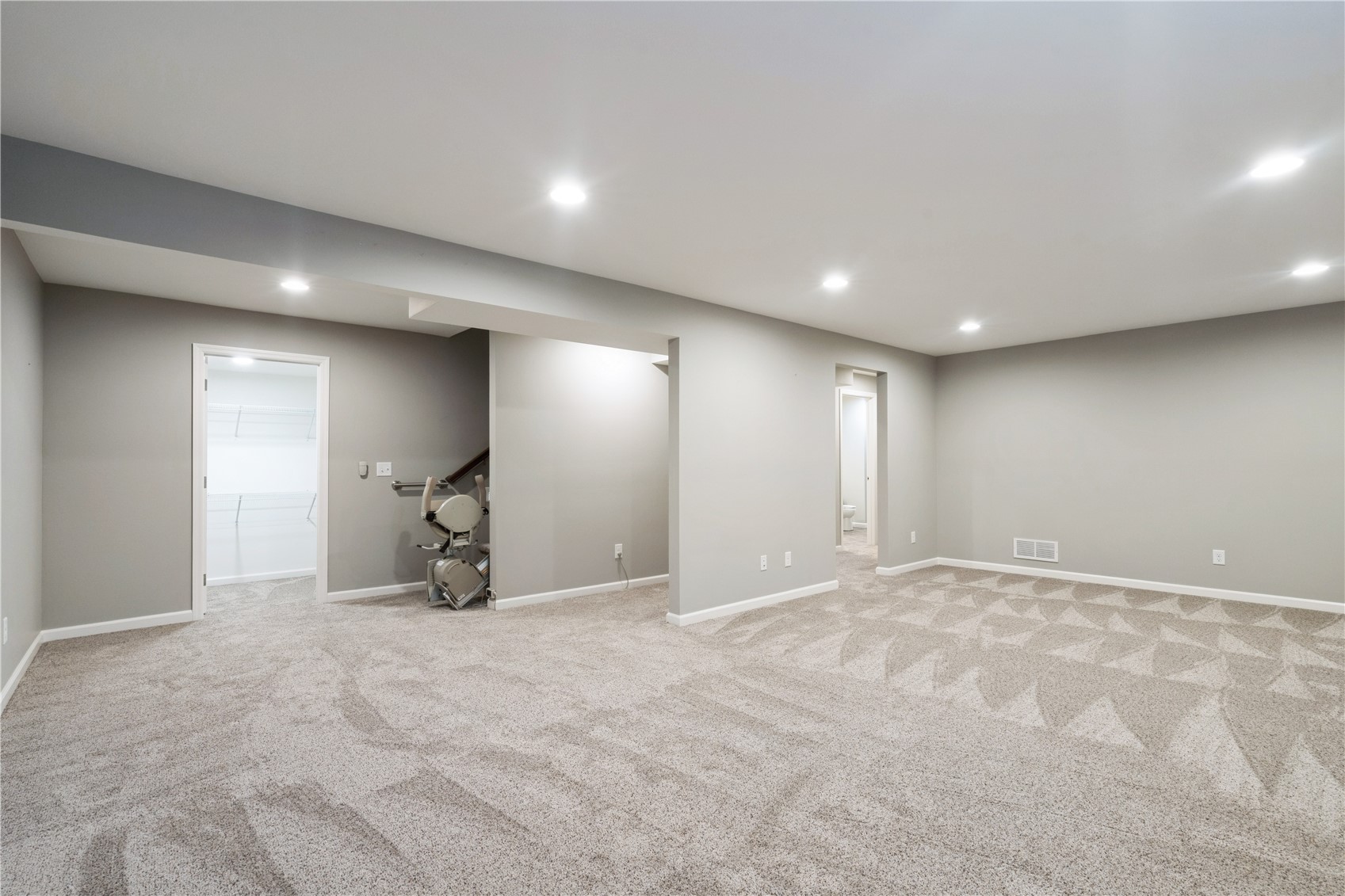 519 Stone Hedge Drive NW Cedar Rapids IA 52405