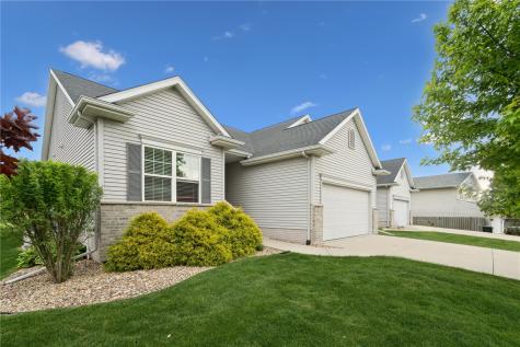 519 Stone Hedge Drive NW Cedar Rapids IA 52405