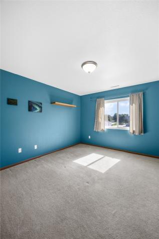 4611 1st Avenue SW Cedar Rapids IA 52405