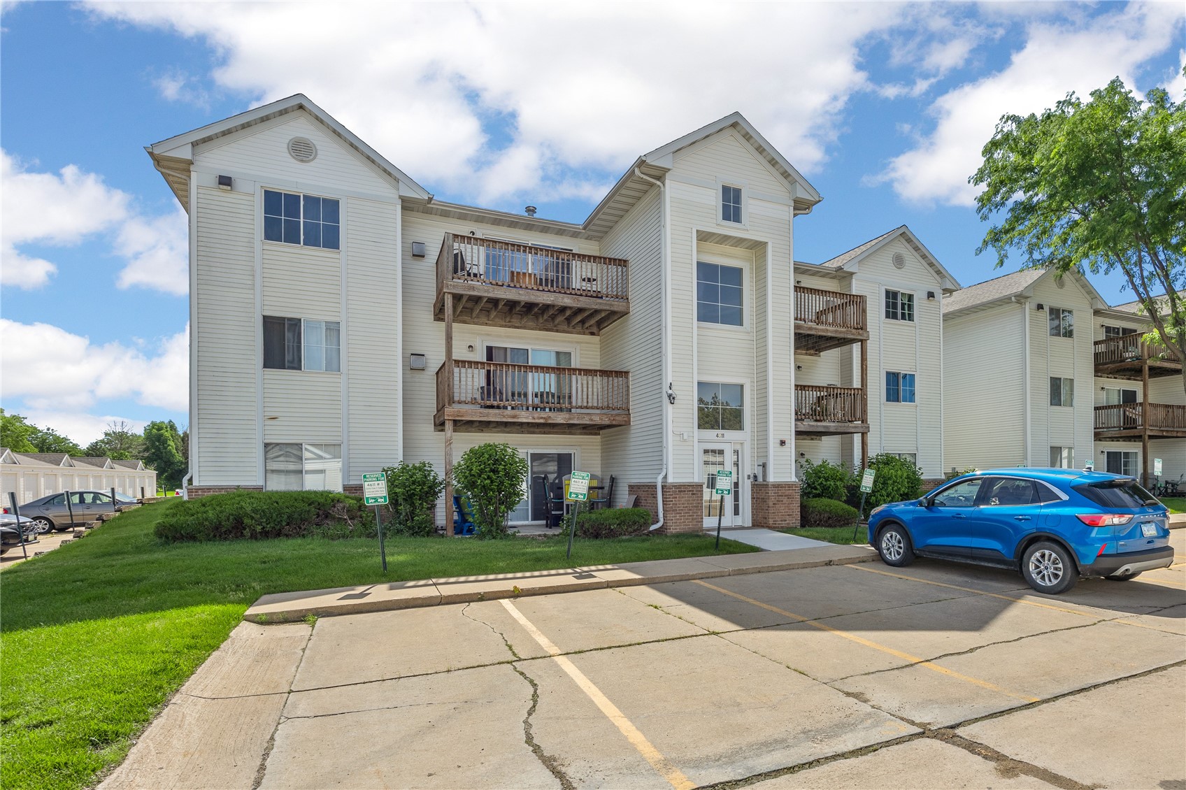 4611 1st Avenue SW Cedar Rapids IA 52405