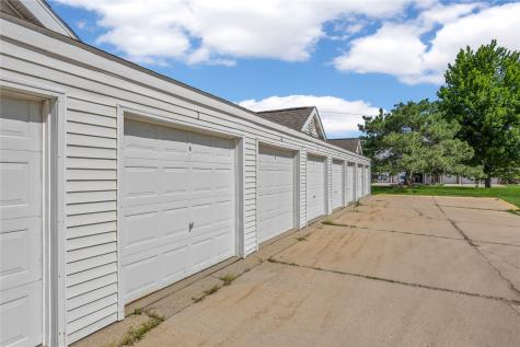 4611 1st Avenue SW Cedar Rapids IA 52405