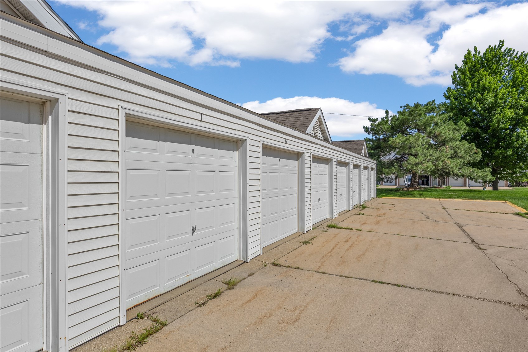 4611 1st Avenue SW Cedar Rapids IA 52405