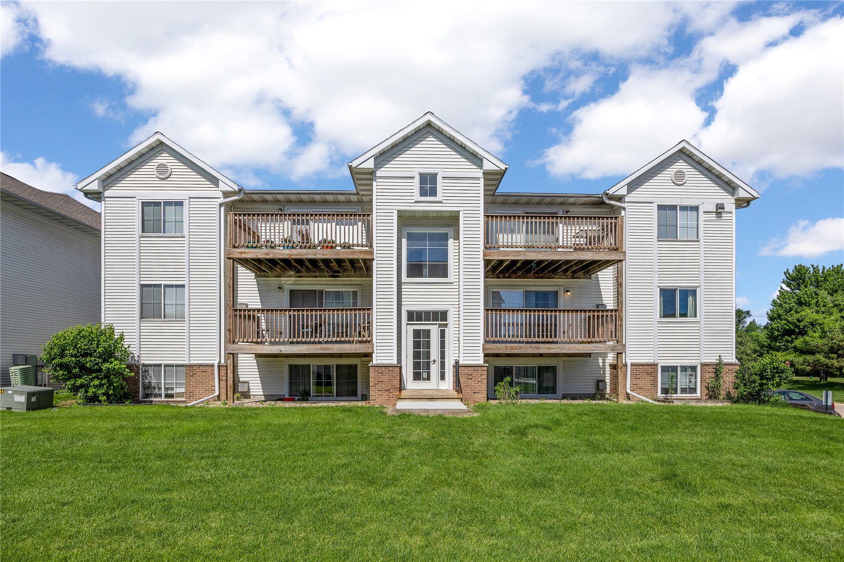 4611 1st Avenue SW Cedar Rapids IA 52405