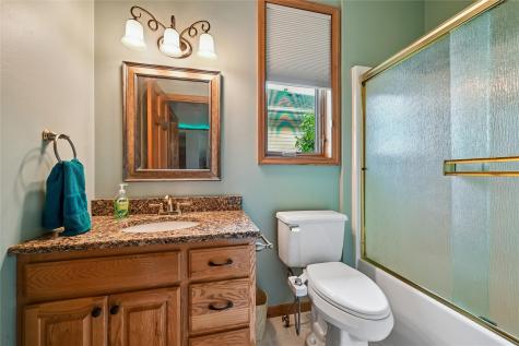 633 Tiffany Drive NE Cedar Rapids IA 52402