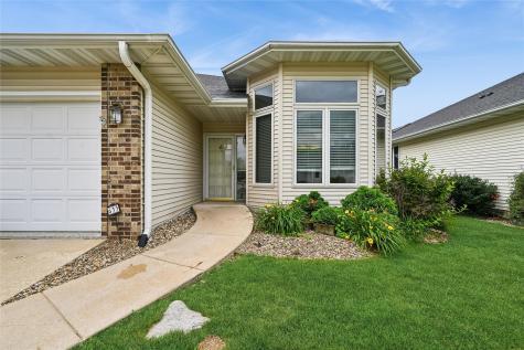 633 Tiffany Drive NE Cedar Rapids IA 52402