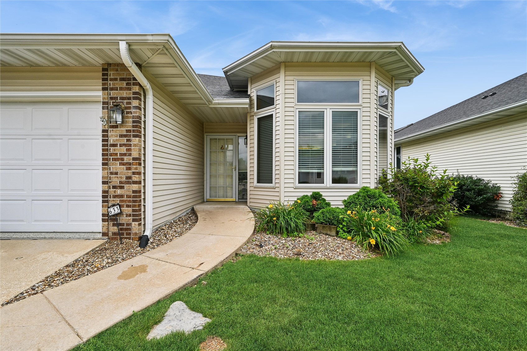 633 Tiffany Drive NE Cedar Rapids IA 52402