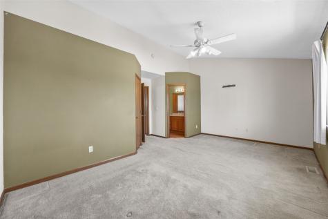 2695 Ridgeview Way Marion IA 52302