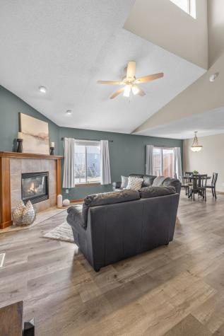 2695 Ridgeview Way Marion IA 52302
