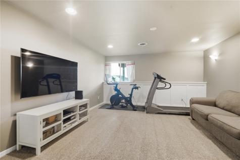 3605 Pioneer Avenue SE Cedar Rapids IA 52403