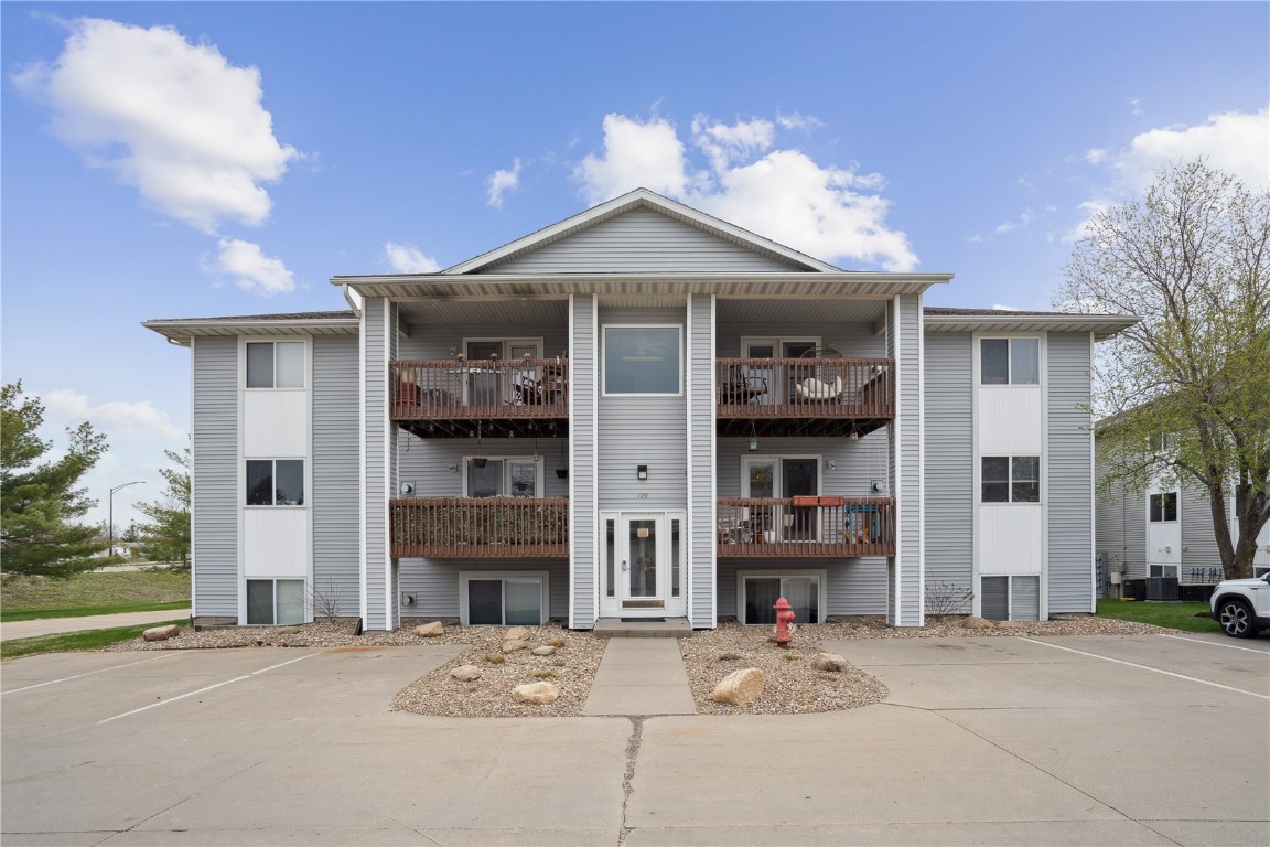 120 Shannon Drive North Liberty IA 52317