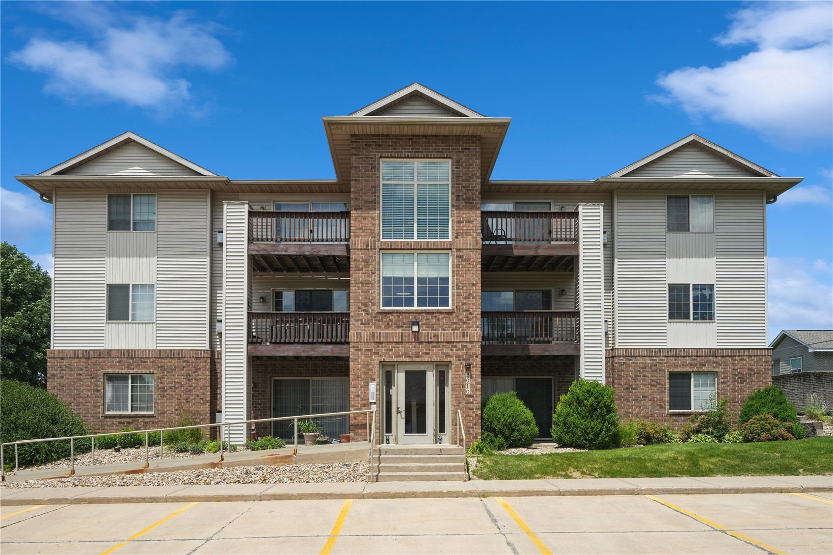 3010 Wilson SW Cedar Rapids IA 52404