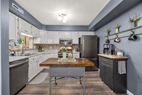 919 Grand Avenue Court Marion IA 52302