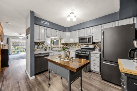 919 Grand Avenue Court Marion IA 52302