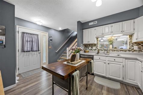 919 Grand Avenue Court Marion IA 52302