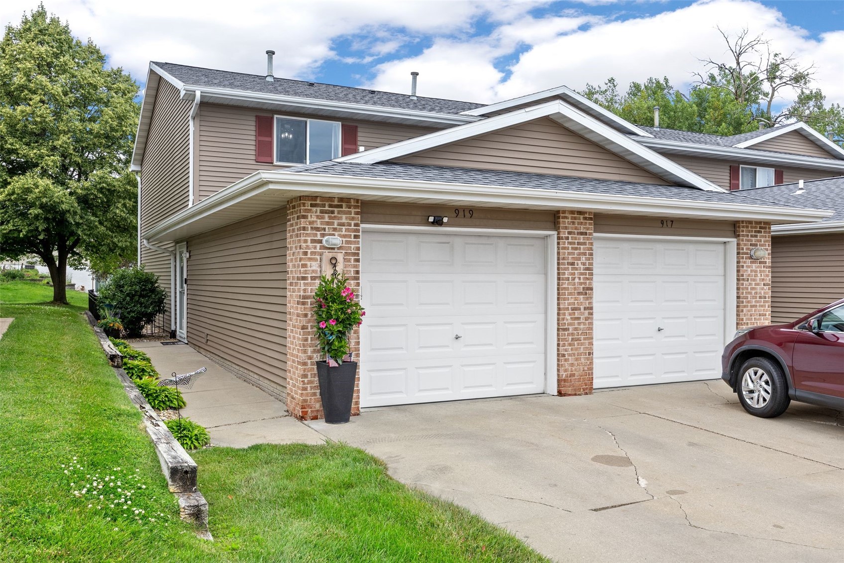 919 Grand Avenue Court Marion IA 52302