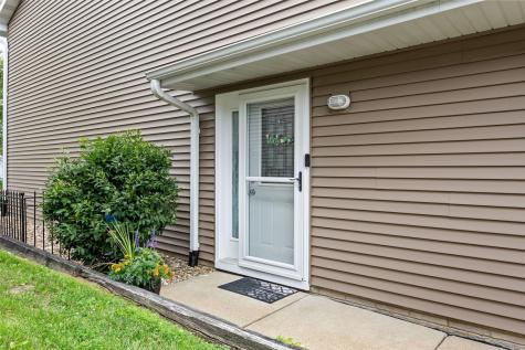919 Grand Avenue Court Marion IA 52302