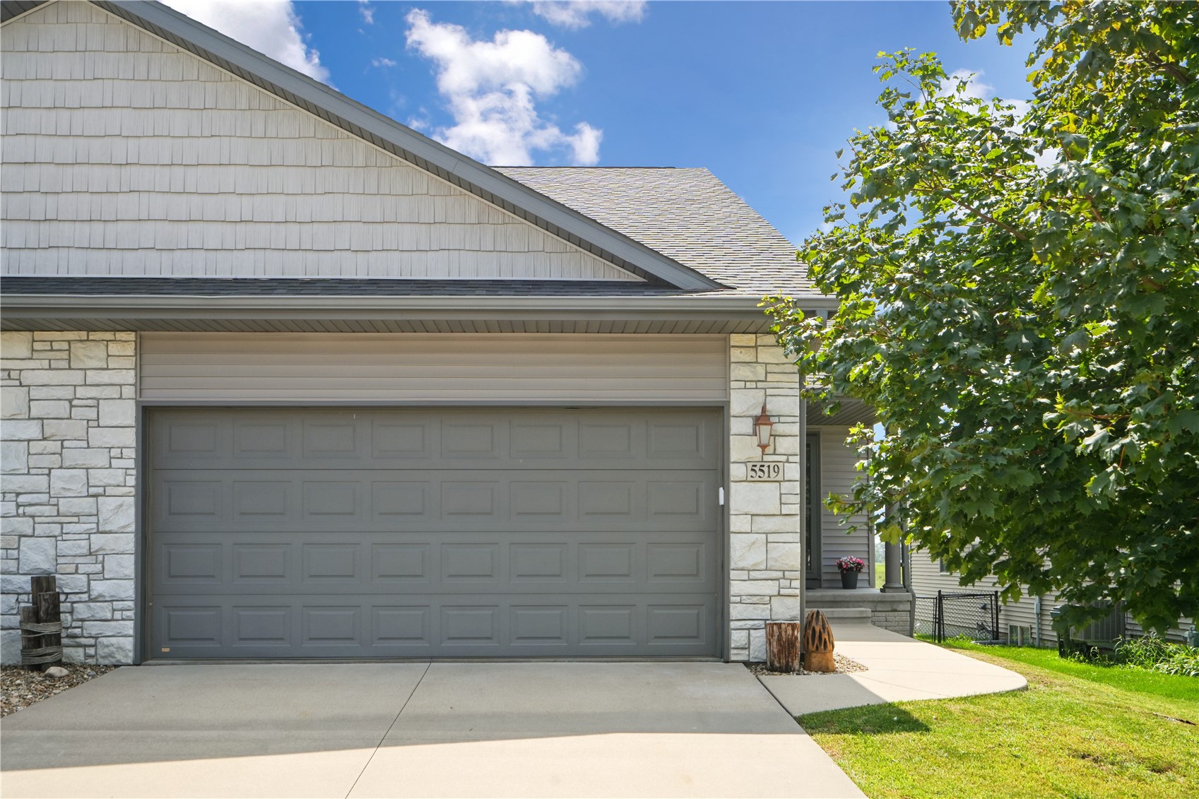 5519 Dostal Drive Cedar Rapids IA 52404