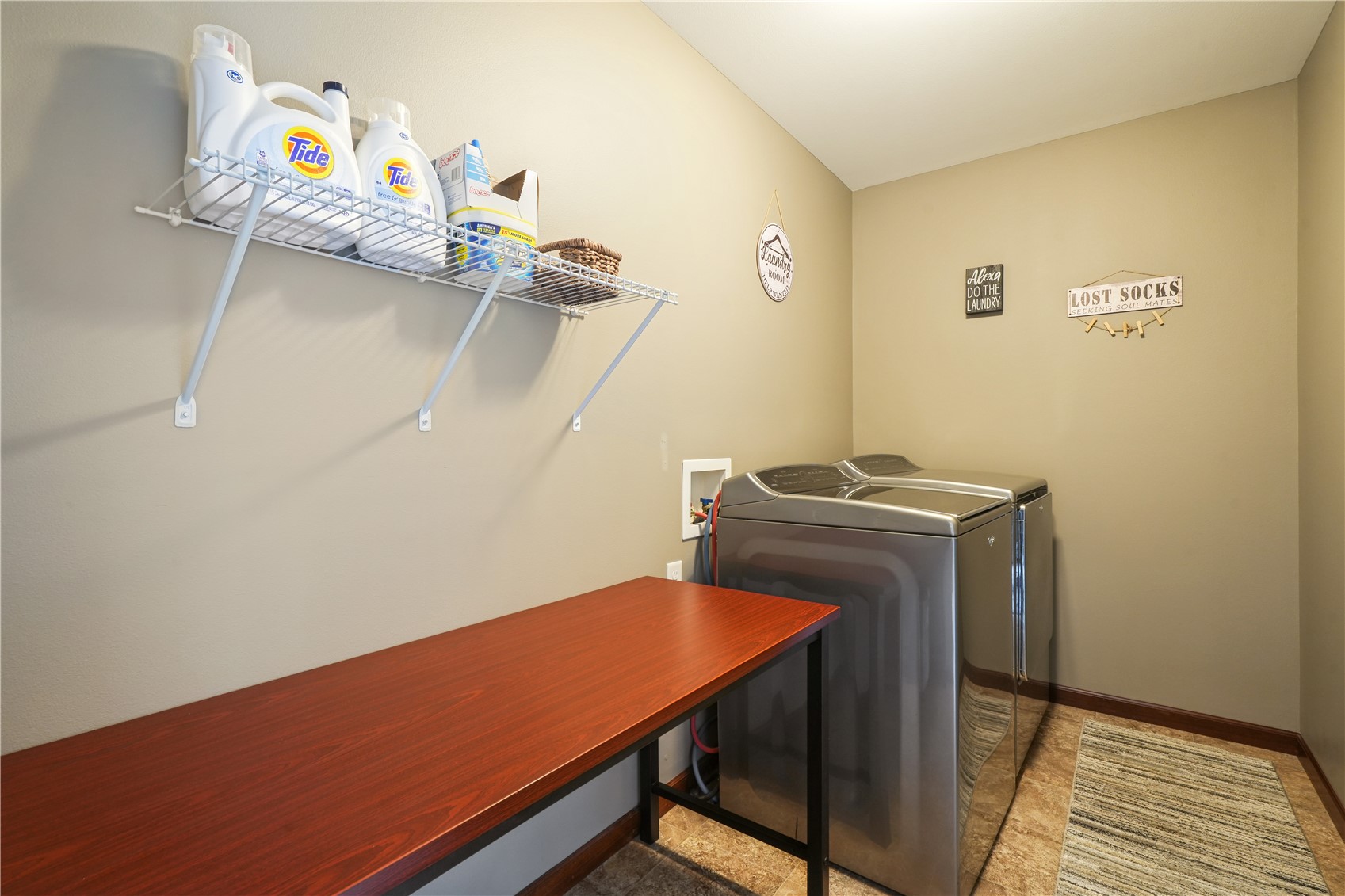 5519 Dostal Drive Cedar Rapids IA 52404