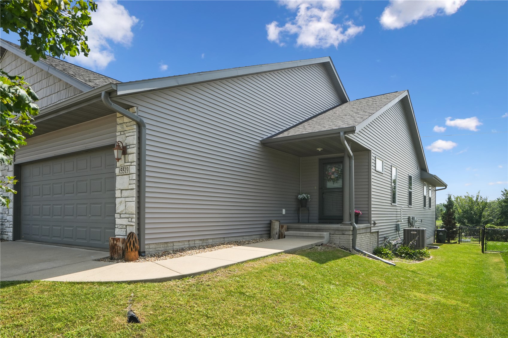 5519 Dostal Drive Cedar Rapids IA 52404