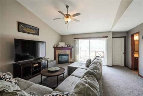 5519 Dostal Drive Cedar Rapids IA 52404