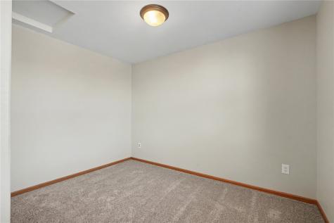 2950 Samuel Court SW Cedar Rapids IA 52404
