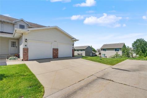 2950 Samuel Court SW Cedar Rapids IA 52404