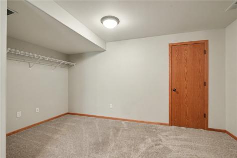 2950 Samuel Court SW Cedar Rapids IA 52404