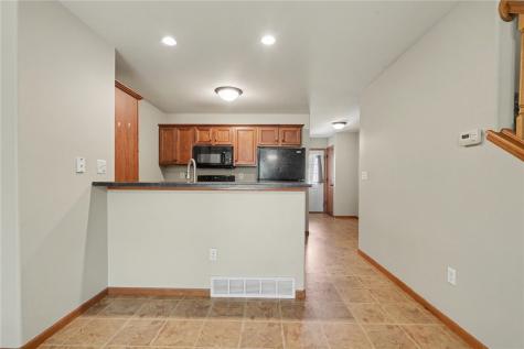 2950 Samuel Court SW Cedar Rapids IA 52404